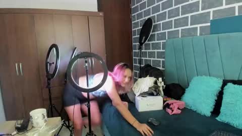 Snapshot of alterego1__ chatting on September 23, 12:19 pm Alter online show from September 23, 12:19 pm