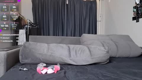 May online show from March 26, 7:08 pm