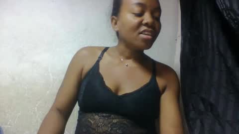 Snapshot of altilnadinne chatting on October 7, 6:38 pm altilnadinne online show from October 7, 6:38 pm