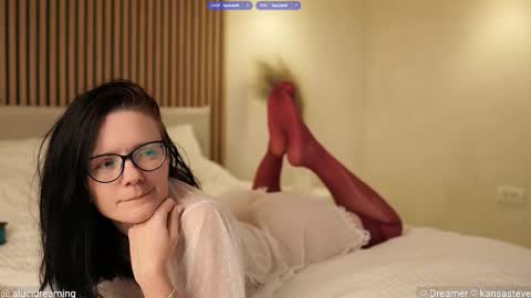 Lucid Dreaming online show from November 24, 8:19 pm