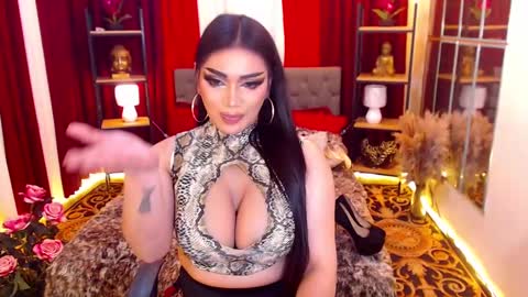 Snapshot of alurajhenson chatting on December 28, 1:08 am Alura Jhenson online show from December 28, 1:08 am