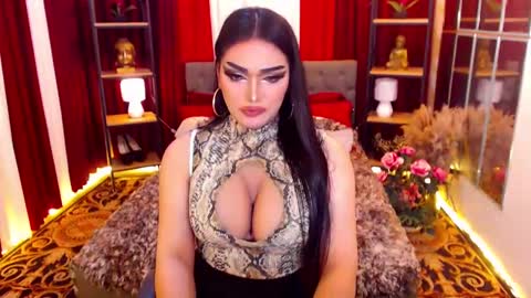 Snapshot of alurajhenson chatting on January 4, 1:52 am Alura Jhenson online show from January 4, 1:52 am