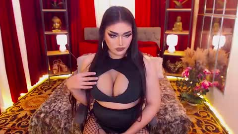 Snapshot of alurajhenson chatting on January 5, 9:59 am Alura Jhenson online show from January 5, 9:59 am