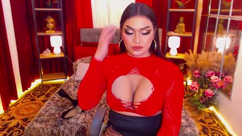 Snapshot of alurajhenson chatting on January 16, 10:34 pm Alura Jhenson online show from January 16, 10:34 pm