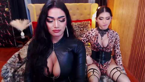 Snapshot of alurajhenson chatting on March 8, 9:29 pm Alura Jhenson online show from March 8, 9:29 pm