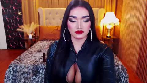 Snapshot of alurajhenson chatting on September 12, 7:14 pm Alura Jhenson online show from September 12, 7:14 pm