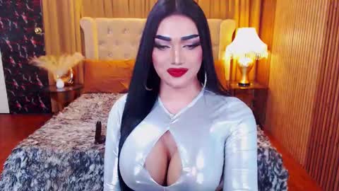 Snapshot of alurajhenson chatting on September 13, 7:13 pm Alura Jhenson online show from September 13, 7:13 pm