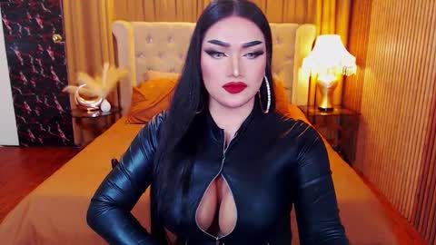 Snapshot of alurajhenson chatting on September 18, 1:51 am Alura Jhenson online show from September 18, 1:51 am