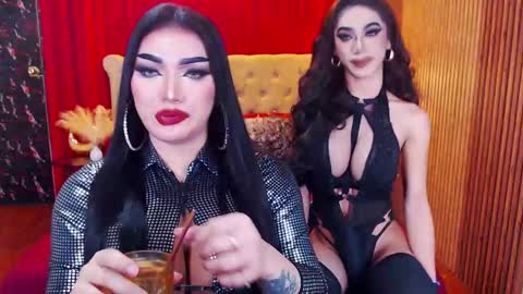 Snapshot of alurajhenson chatting on October 17, 4:20 pm Alura Jhenson online show from October 17, 4:20 pm