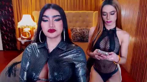 Alura Jhenson online show from January 8, 9:55 am