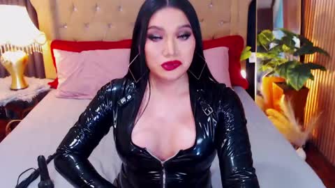Alura Jhenson online show from May 2, 10:48 pm