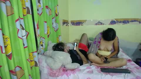 Snapshot of always_hot3 chatting on November 29, 1:52 am always_hot3 online show from November 29, 1:52 am