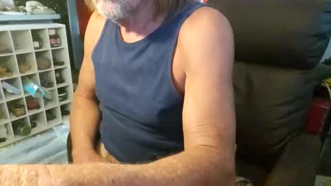 alwayshard4u1 online show from March 15, 8:31 am