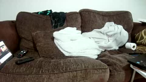 alwayshorny_for_you online show from February 27, 9:31 am