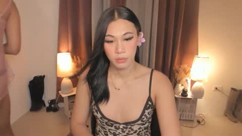 alwina_williams online show from April 24, 10:23 pm