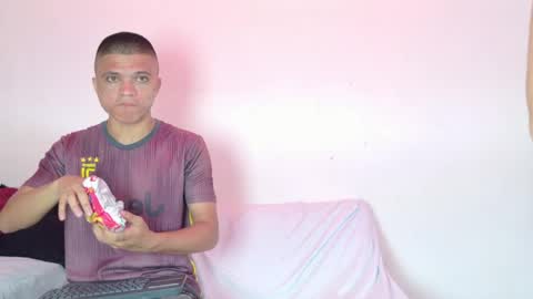 aly_n_sebas online show from May 11, 11:46 pm