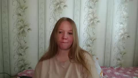 alya764770 online show from May 16, 12:18 am