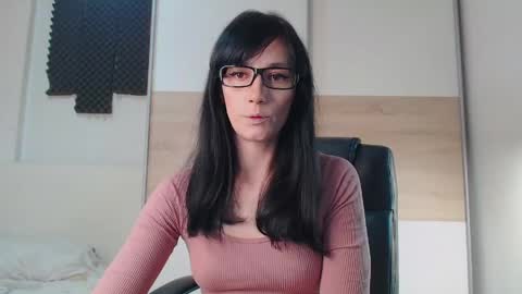 Alice online show from May 16, 11:20 am