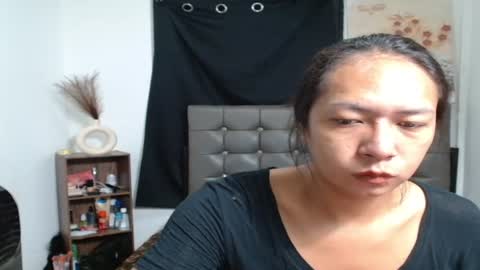 Snapshot of alyjamoon chatting on February 10, 11:58 am your asian dominantrix kneelobeyan beg online show from February 10, 11:58 am