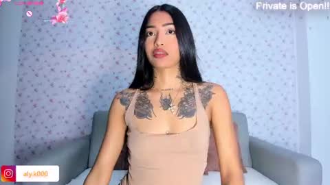 Aly online show from June 17, 11:16 pm