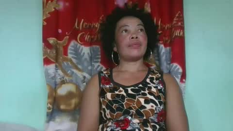 alypierette online show from November 12, 6:08 pm