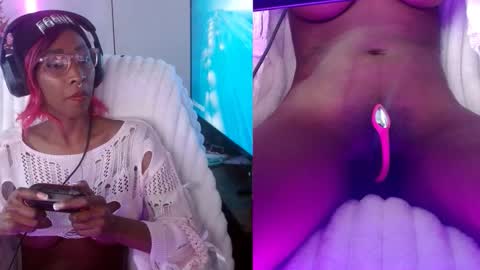 Snapshot of alys_at_college chatting on February 14, 2:25 pm Sweet Alys online show from February 14, 2:25 pm