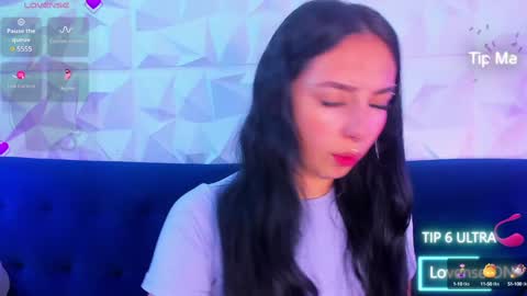 sopie online show from December 9, 11:04 am