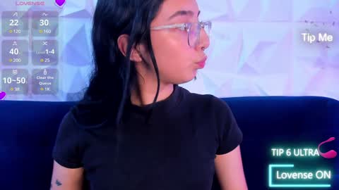 sopie online show from December 17, 2:55 pm