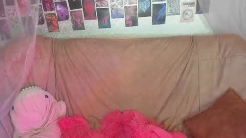 Snapshot of alysameow chatting on June 1, 9:00 am Alysa 7GMT online show from June 1, 9:00 am