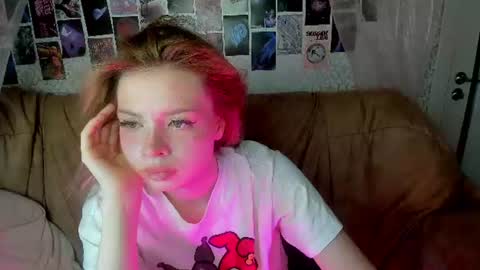Snapshot of alysameow chatting on June 11, 10:02 am Alysa 7GMT online show from June 11, 10:02 am