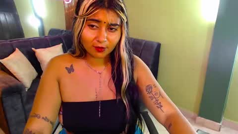 ALYSHA online show from March 1, 8:45 am