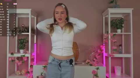 Vanessa online show from October 3, 7:55 pm