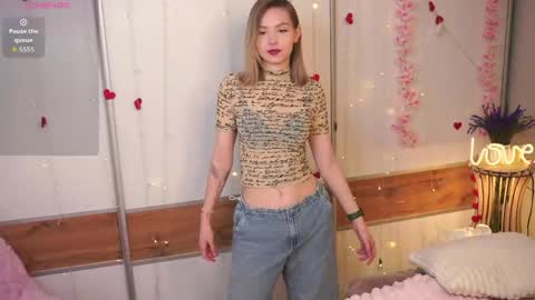 Kate online show from April 24, 4:09 pm