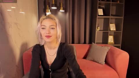 Alysia online show from September 19, 2:40 pm