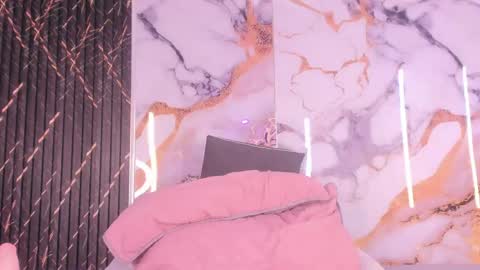 alyson__a online show from May 9, 4:12 pm