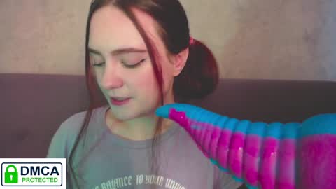 Snapshot of alyssa__scarlet chatting on December 28, 5:02 am Alyssa online show from December 28, 5:02 am