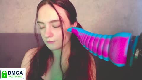 Snapshot of alyssa__scarlet chatting on January 29, 9:12 am Alyssa online show from January 29, 9:12 am