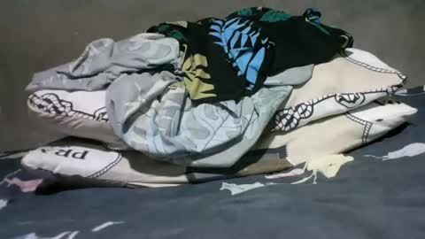 Snapshot of alyssa_hope chatting on February 10, 7:47 am alyssa_hope online show from February 10, 7:47 am