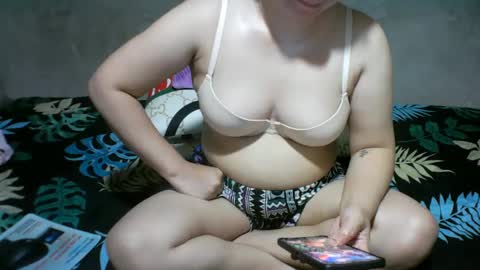 Snapshot of alyssa_hope chatting on March 2, 12:01 pm alyssa_hope online show from March 2, 12:01 pm