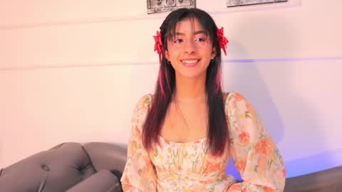 alyssa_joness online show from October 21, 4:35 am