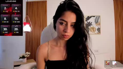 alyssabeauty_ online show from May 10, 8:36 pm