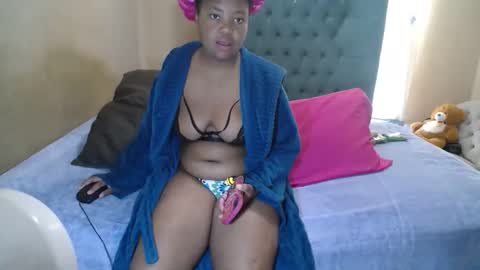 alyssabrownx online show from May 9, 10:20 am