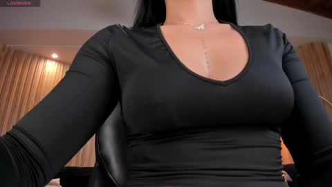 Aly  online show from March 25, 11:38 am