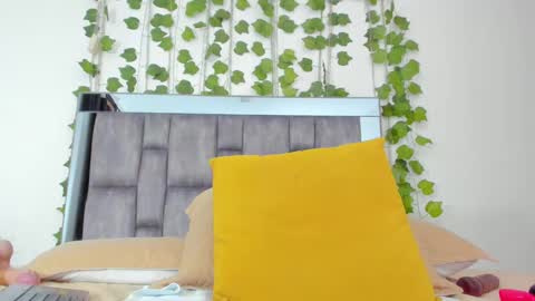 Snapshot of alyssia_oceann chatting on October 11, 3:54 pm alyssia online show from October 11, 3:54 pm