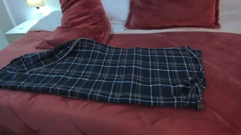 Snapshot of alyssia_wolds_1 chatting on February 7, 3:19 pm alyssia wolds online show from February 7, 3:19 pm