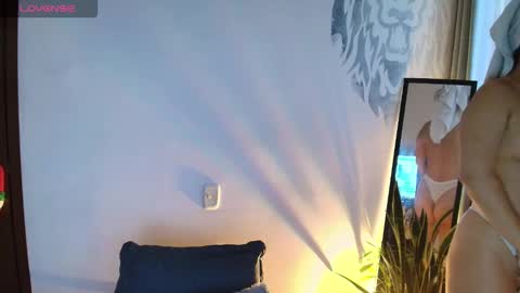 Snapshot of alyssia_wolds_1 chatting on September 23, 10:40 am alyssia wolds online show from September 23, 10:40 am