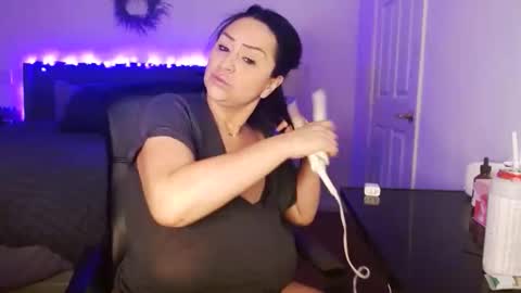 Alyssiaamorexo online show from March 23, 5:06 pm