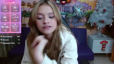 Snapshot of alyy_cute chatting on December 27, 5:59 pm Alyy online show from December 27, 5:59 pm