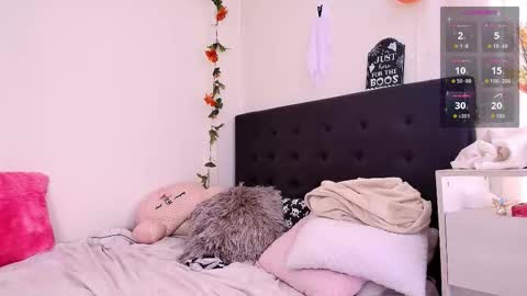 Isabella online show from October 20, 6:52 pm