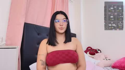 Isabella online show from March 3, 8:15 pm